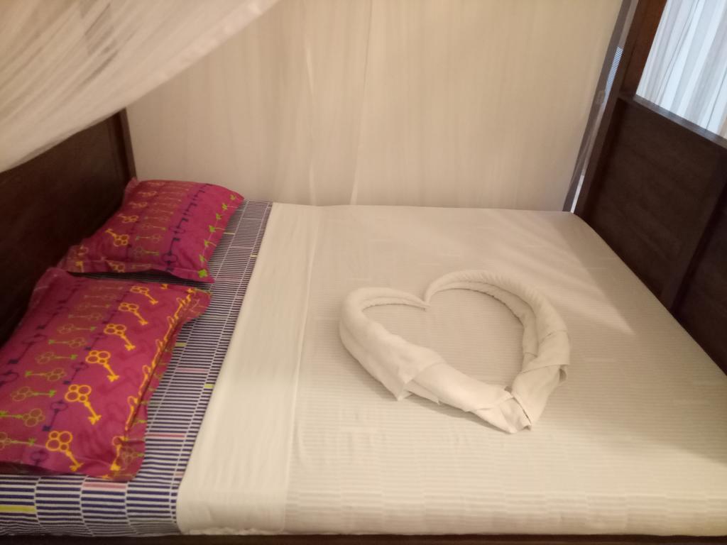 웰리가마 Sun Set Sea Family House B&B 외부 사진